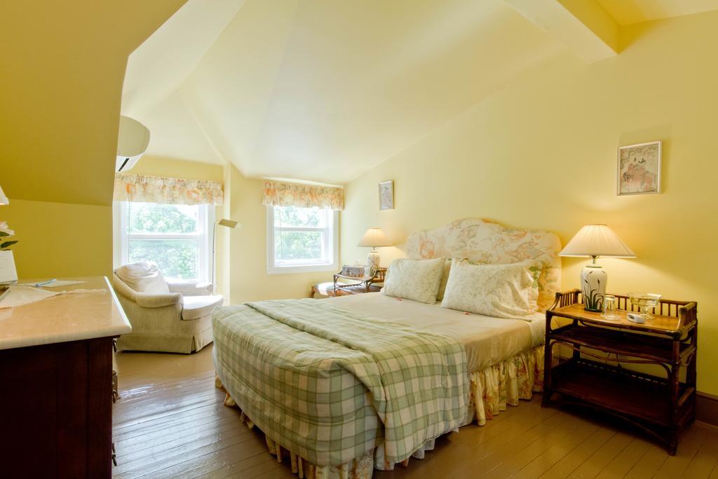 Auberge La Raveaudiere Норт Хатли Екстериор снимка